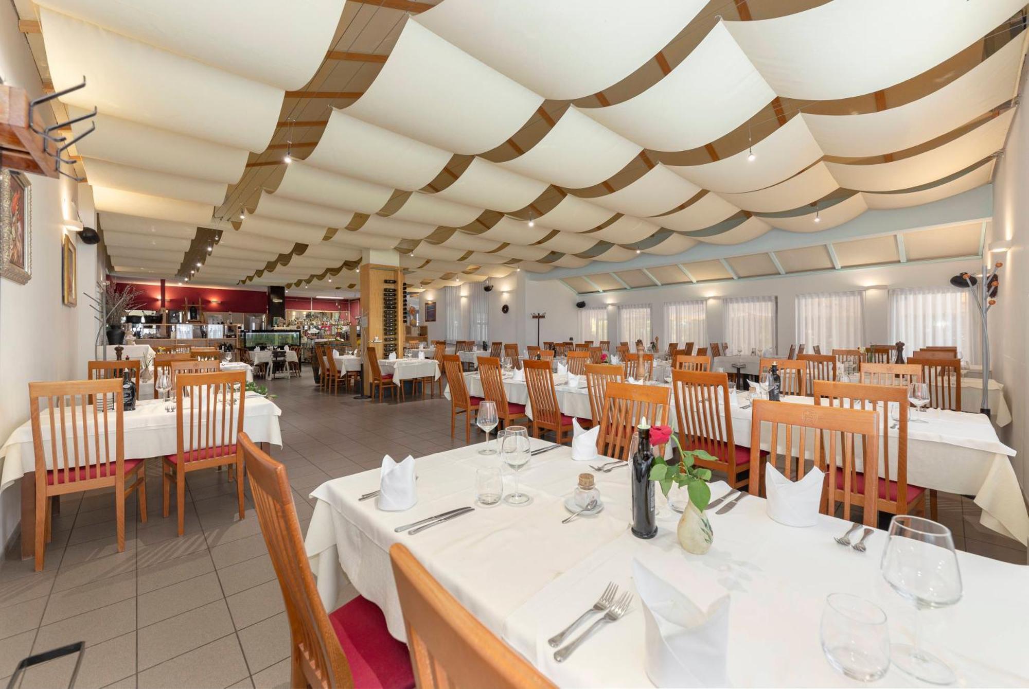 Restaurant Bric Dekani Luaran gambar